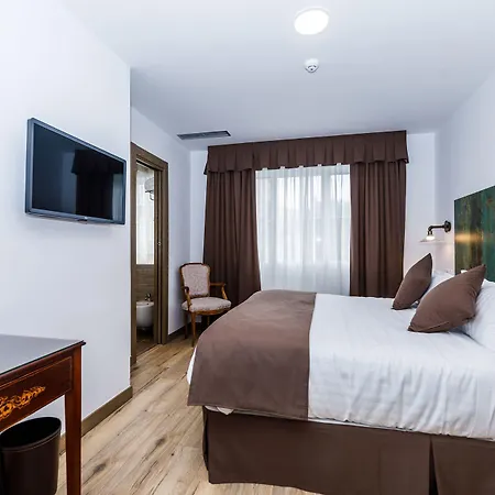 Pinares Гостевой дом 3*