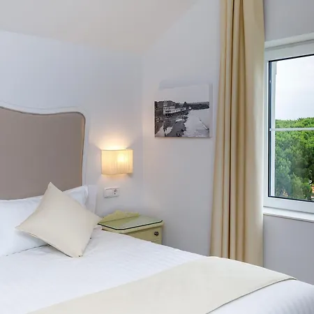 Pinares Konukevi Santander