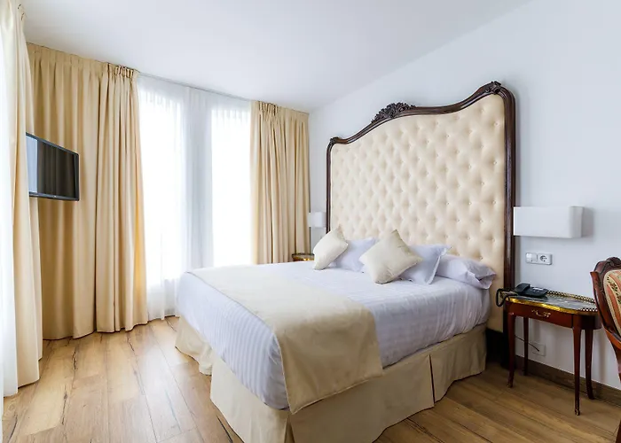 Pensjonat Pinares 3*